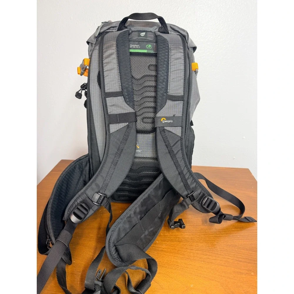 Lowepro PhotoSport BP 15L AW III, Hiking Camera Backpack with Side Access EUC